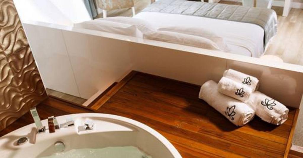 Kalyon Cesme Hotel Ngoại thất bức ảnh